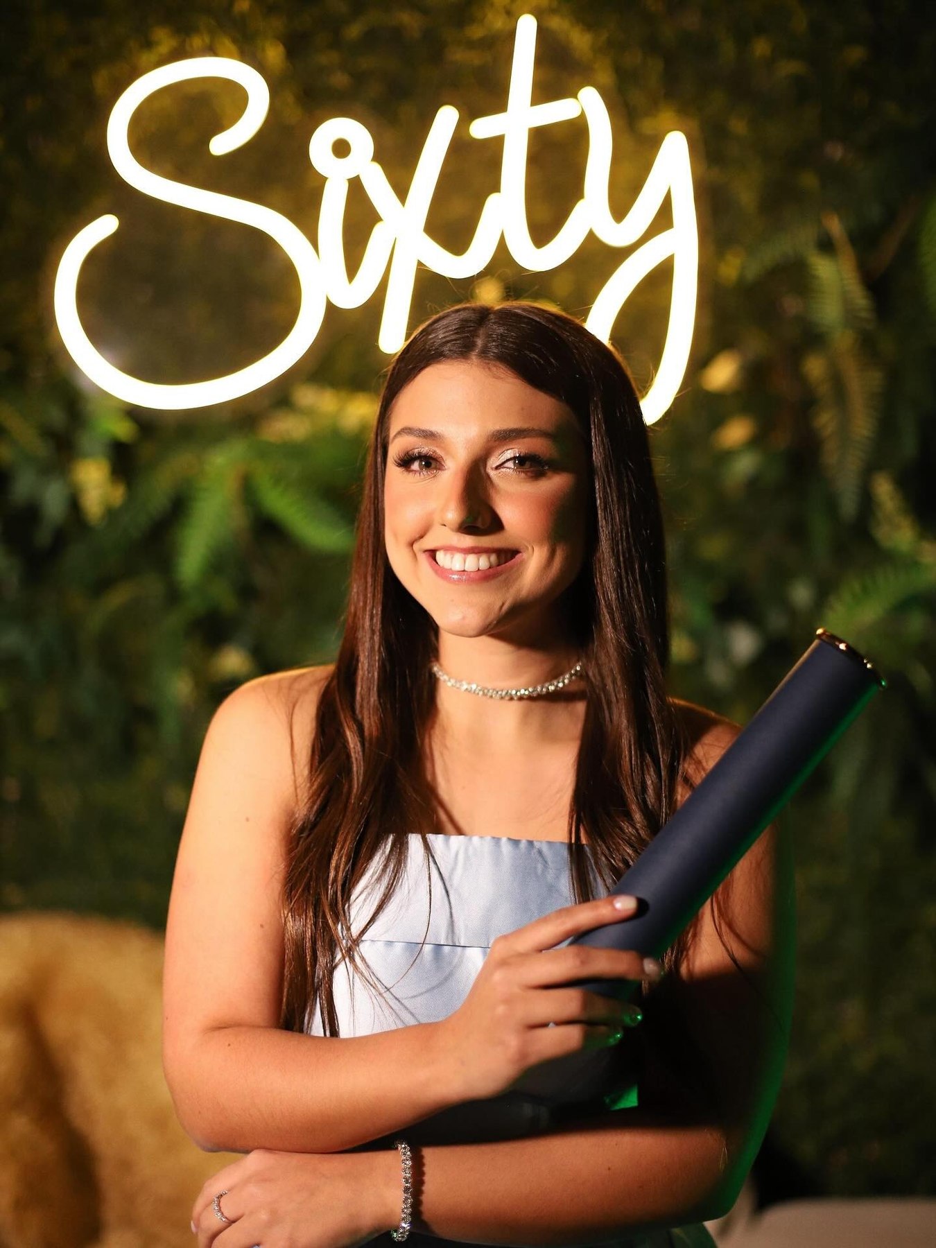Formanda neon na Sixty Festas e Eventos